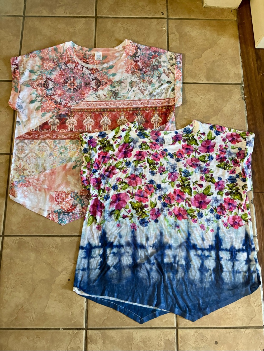 Time and Tru Girls Floral Tie-Dye Short Sleeve Top - Pink, Blue & Green